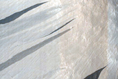 Splitting Slope Streak in Amazonis Planitia