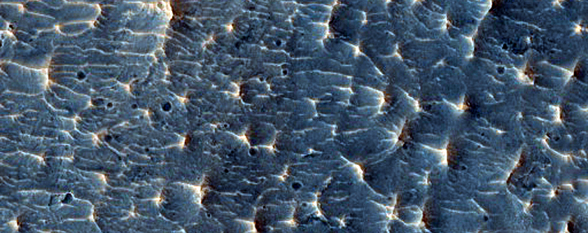 Layered Sediments in Southern Arabia Terra