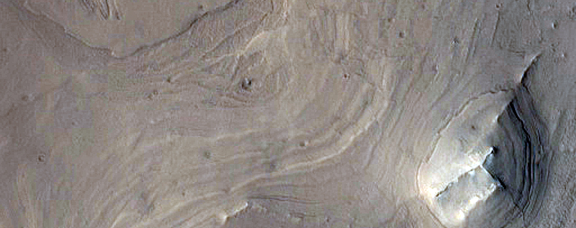 Layers in Crater in Arabia Terra