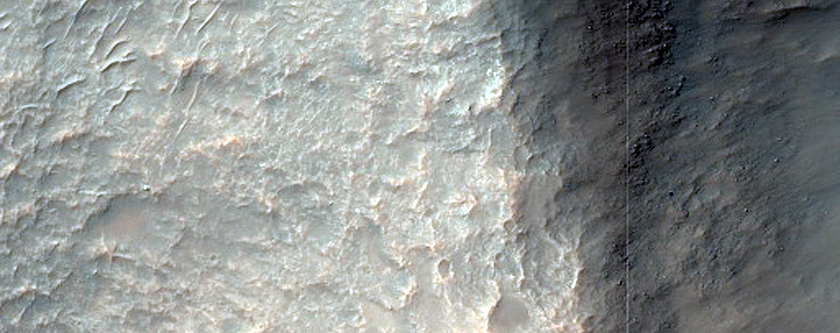 Minerals Exposed by Terra Sirenum Impact Crater