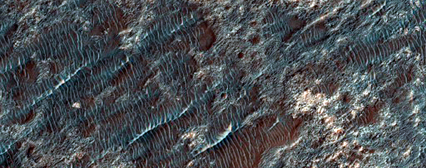 Streaks From Hale Crater