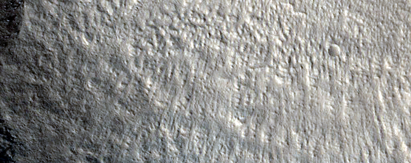 Layers in Crater in Northern Mid-Latitudes
