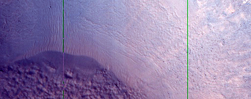 Clay-Bearing Outcrops near Tempe Terra