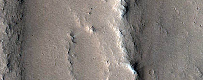 Fractured Terrain West of Echus Chasma