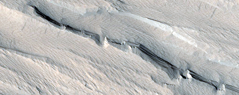 Terrain near Amazonis Mensa and Gordii Dorsum