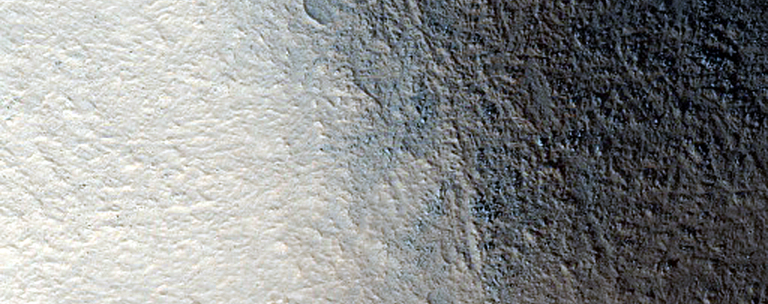 Apron Material in Region North of Tempe Terra