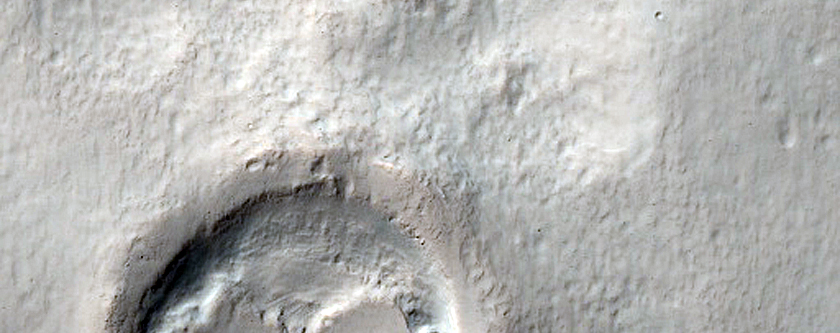 Possible Bright Blocks in Hipparchus Crater