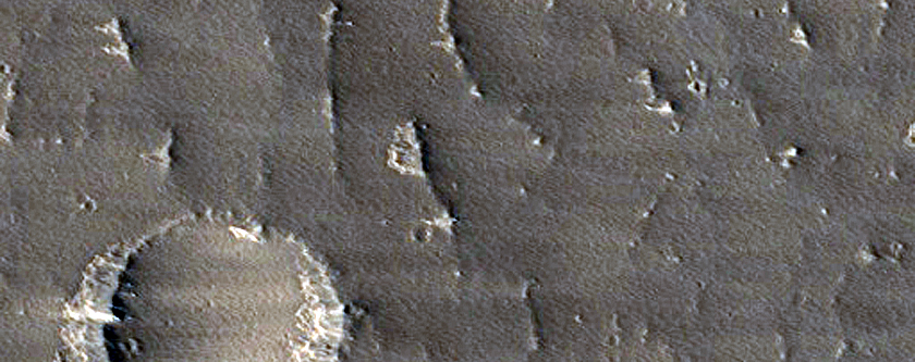 Gap in Chain near Ceraunius Fossae
