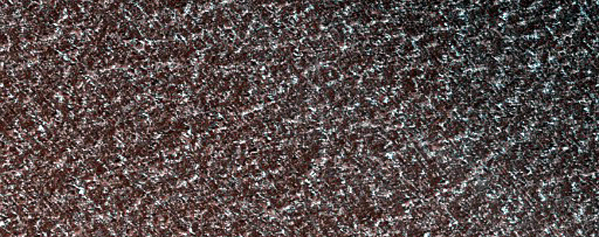 Chain of Tiny Pits along Incipient Fracture