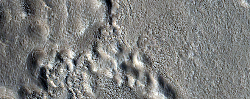 Crater Feature along Galaxias Fossae