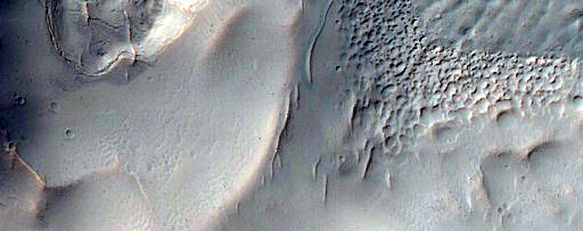 Southern Mid-Latitude Crater Rim and Fill