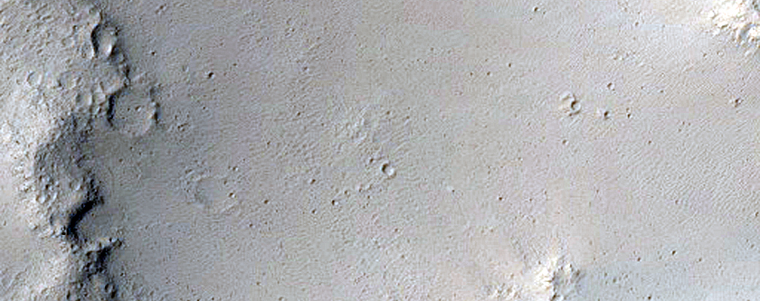Tombaugh Crater and Surrounding Terrain