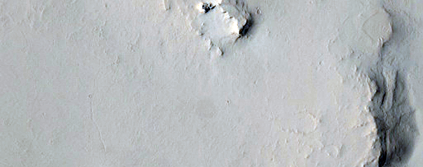 Layers in Interior of Cassini Crater