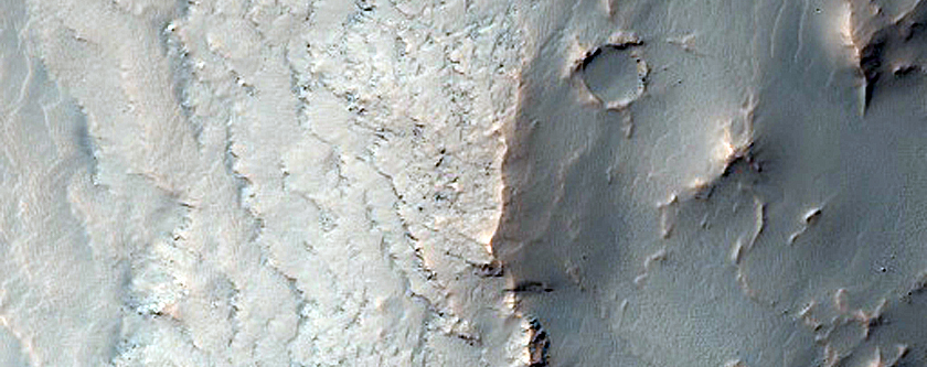 Crater in Thaumasia Planum