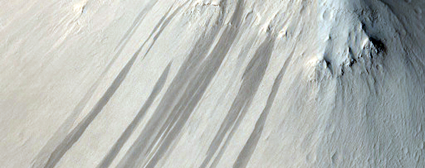 Terrain in Lycus Sulci