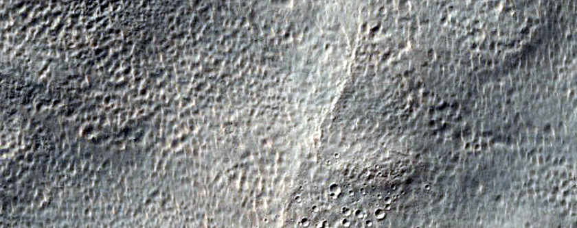 Mesas and Ridges South of Reull Vallis