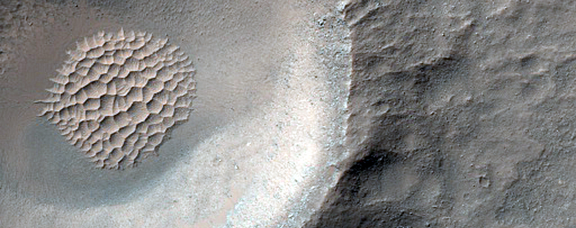 Possible Pyroxene Exposure in Solis Planum