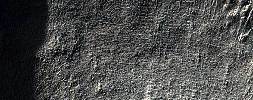 Mound East of Reull Vallis