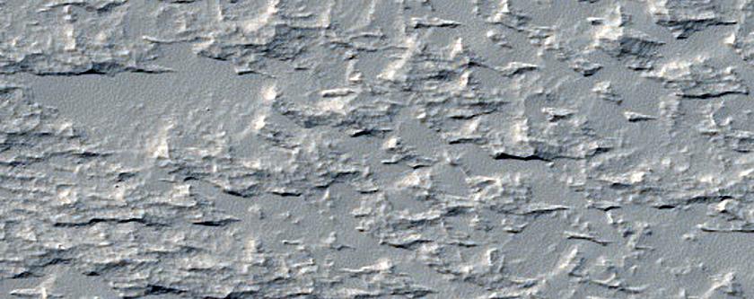 Wind Streak Monitor Site in MOC Images M01-00326 and E16-01627