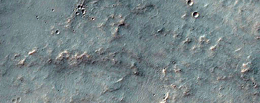 Possible Olivine-Rich Materials around Ridge in Solis Dorsa