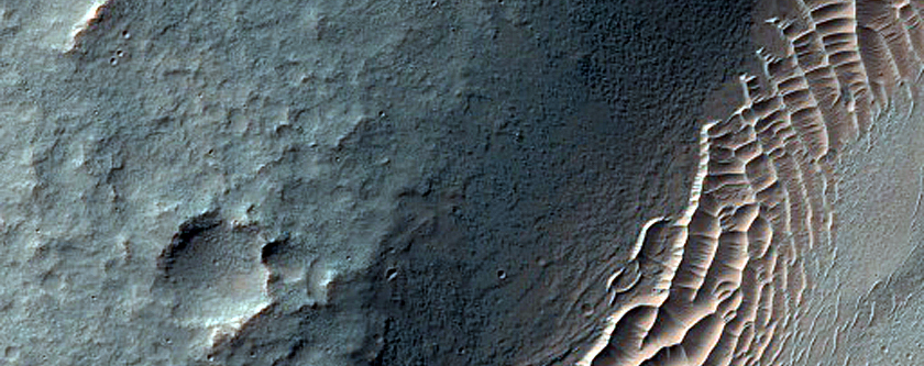 Mafic Minerals Exposed around Wrinkle Ridge in Thaumasia Planum