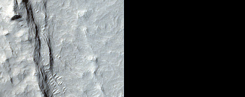 Contact South of Aeolis Planum