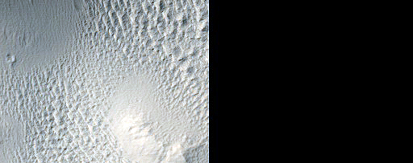 Pavonis Mons Northern Flank Contact