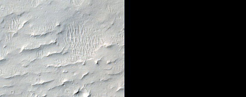 Matrona Vallis near Apollinaris Patera