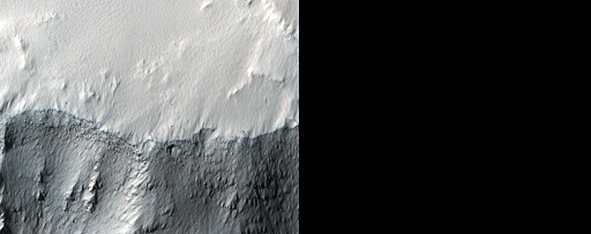 Noctis Labyrinthus Crater