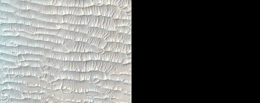 Light-Toned Outcrops in Aureum Chaos
