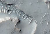 Channels and Layers in Noachis Terra