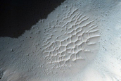 Well-Preserved 1-Kilometer Impact Crater