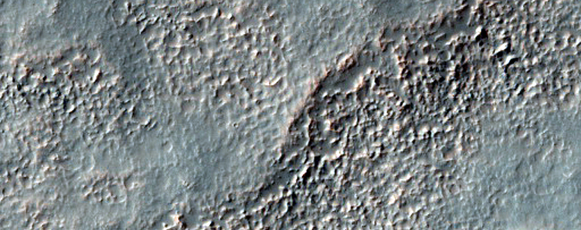 Possible Olivine Exposure on Terra Sirenum Valley Floor