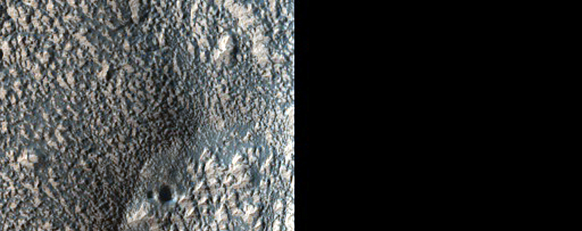 Light-Toned Exposures near Voeykov Crater