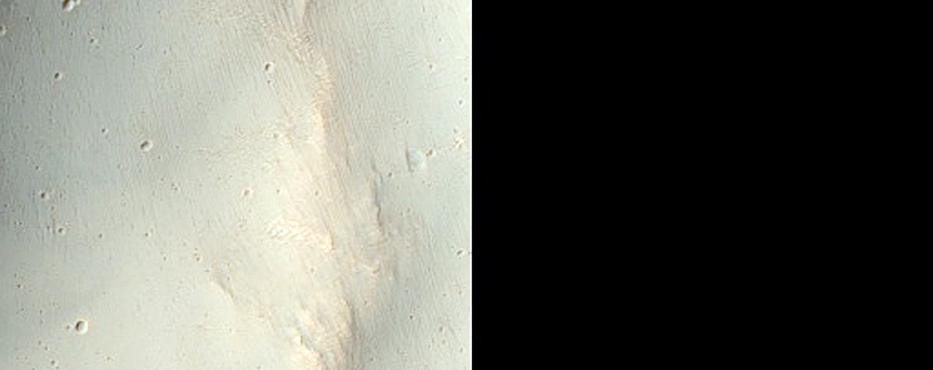 Cratered Terrain in Terra Sirenum