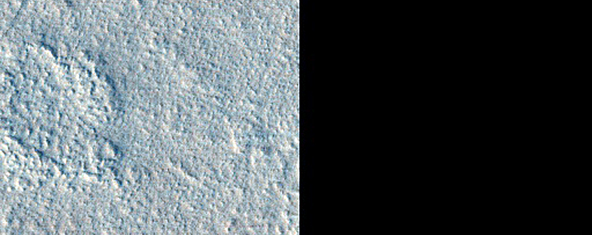 Secondary Craters Associated with Large Fresh Impact in Amazonis Planitia