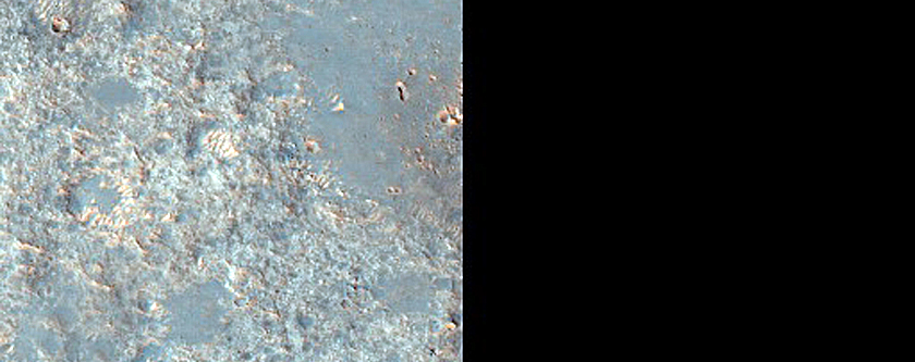 Sinuous Rocky Feature in Northern Solis Planum