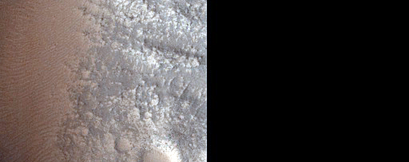 Well-Preserved 5 Km Impact Crater