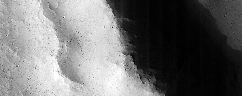 Fesenkov Crater