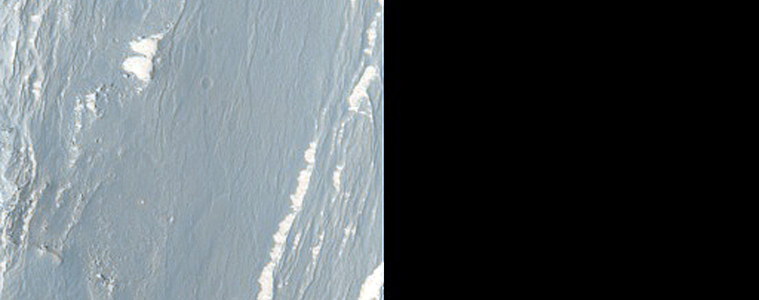Fractures in Claritas Fossae