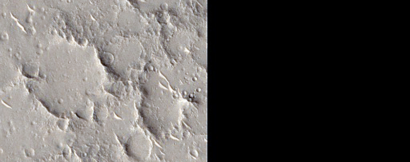 Ridge in Isidis Planitia