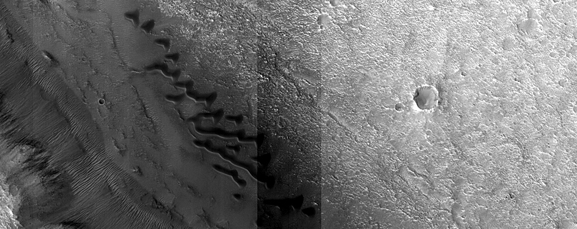 Dune Field Southwest of Idaeus Fossae
