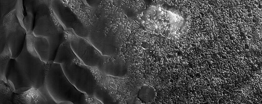 Dunes in Crater in Western Arabia Terra