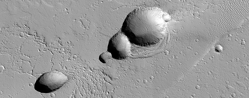 Pit Chain near Tharsis Tholus