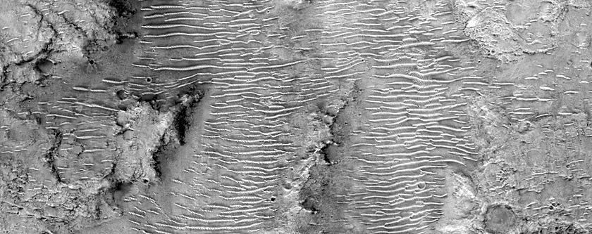 Valley Northeast of Hellas Planitia