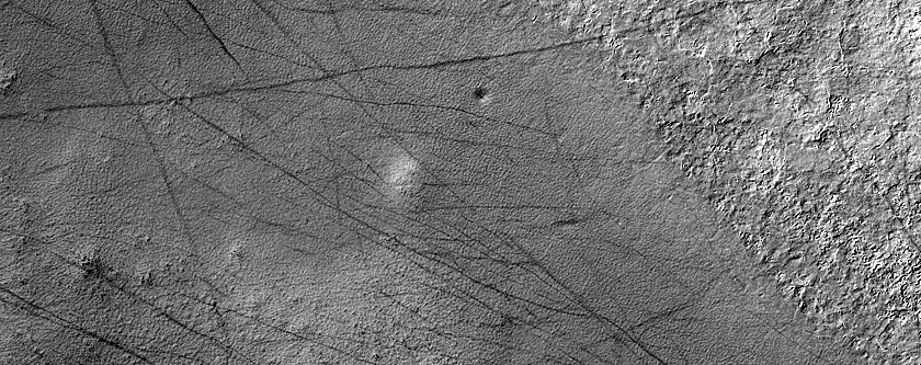 Malea Planum Ridge