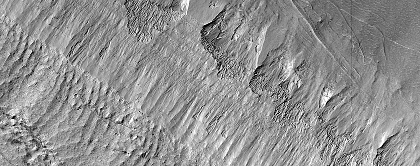 Alcoves and Pits on South Polar Layered Deposits Scarp