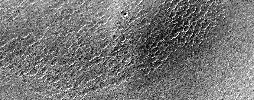 Chamberlain Crater Rim in CRISM Image 1632946