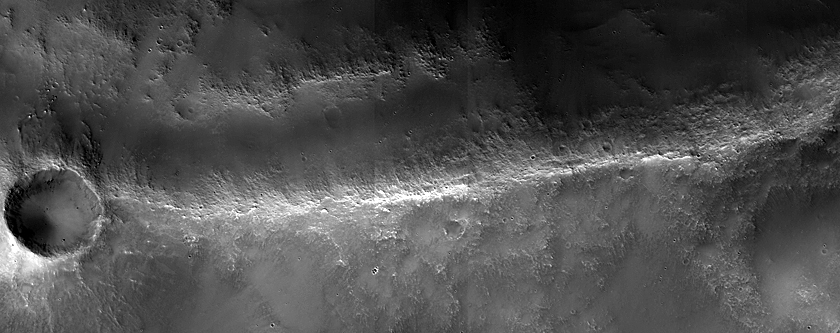 Dunes between Syrtis Major Planum and Isidis Planitia