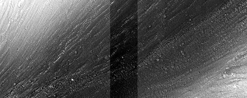 Possibly Olivine-Rich Materials in Dao Vallis